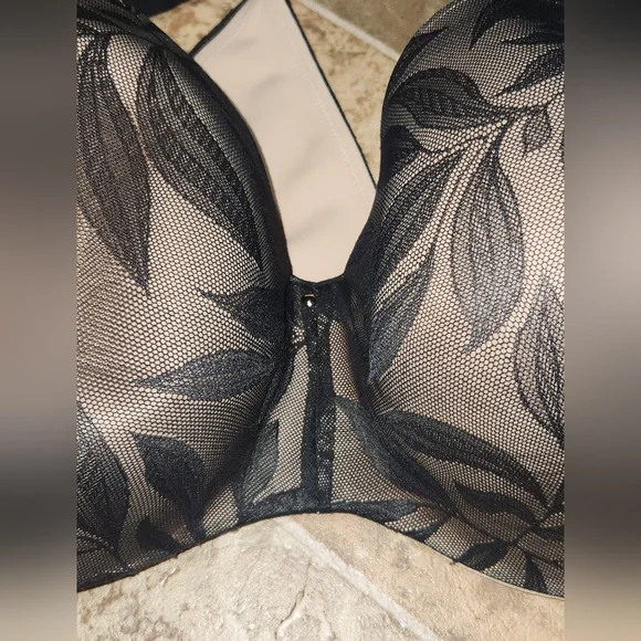 CACIQUE Elegant Black Floral Women's Bra Underwire Size 44F. - Picture 4 of 8
